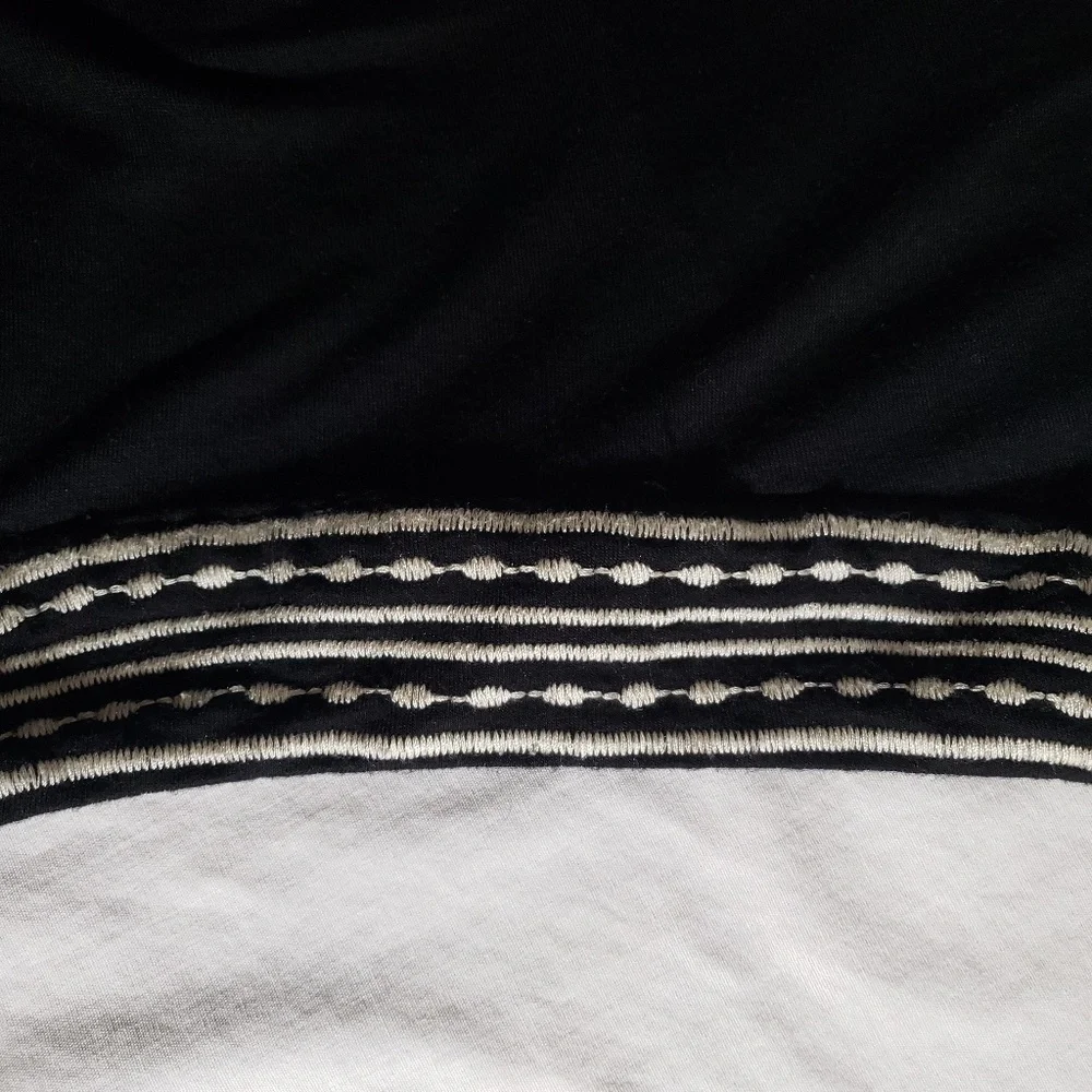 *Fylo* Embroidered black tank, small - Picture 6 of 7